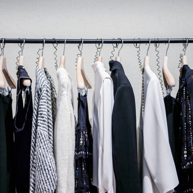 How to know what clothes to wear? 